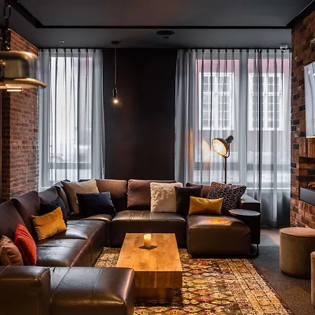 Pentahotel Hotell