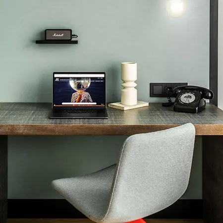 Pentahotel Otel