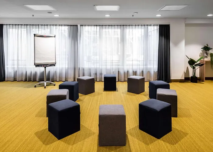 Hotell Pentahotel 4*