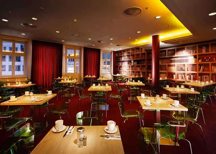 Hotell Pentahotel 4*